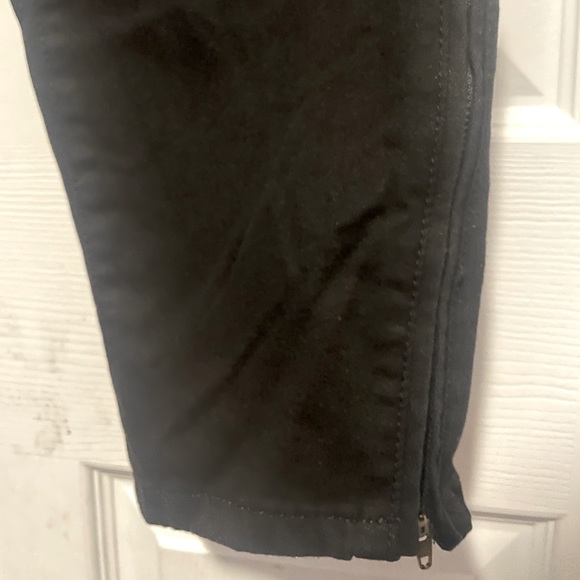 NWT SOCIAL STANDARD Black Utility Ankle Pants 8 Crop Trousers Twill Cigarette - Picture 10 of 14